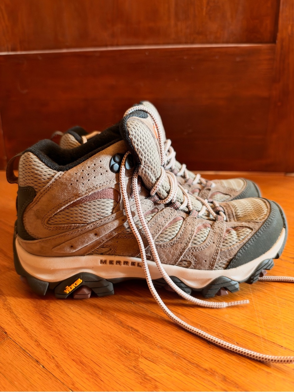 Merrell Women's Moab 3 Mid Waterproof Hiking Boots